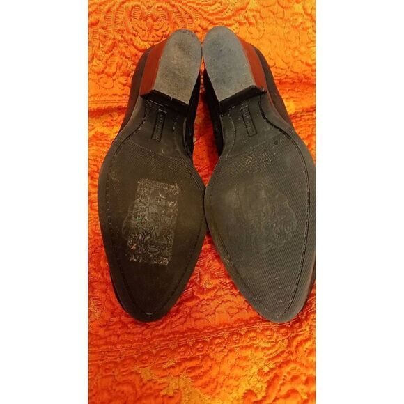 Vince camuto leather boots in black. Very good condition. - Picture 5 of 8